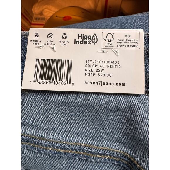 Women's Seven7 Jeans Loose Straight Fit – Size 22W – Light Wash – NWT - Picture 14 of 14